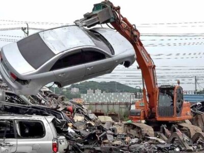 Turn Your Scrap Car into Cash: The Ultimate Toronto Removal Process!